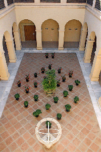 Patio del Hospital del Rey en Melilla la Vieja