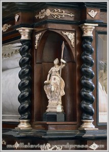 Retablo de la Capilla del Rosario de la Iglesia de la Concepci&oacute;n