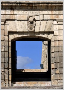 Escudo Puerta marina