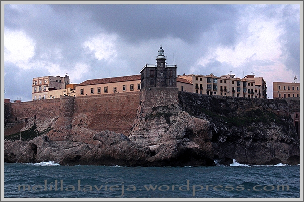Melilla la Vieja, Torreón del Bonete, al amanecer